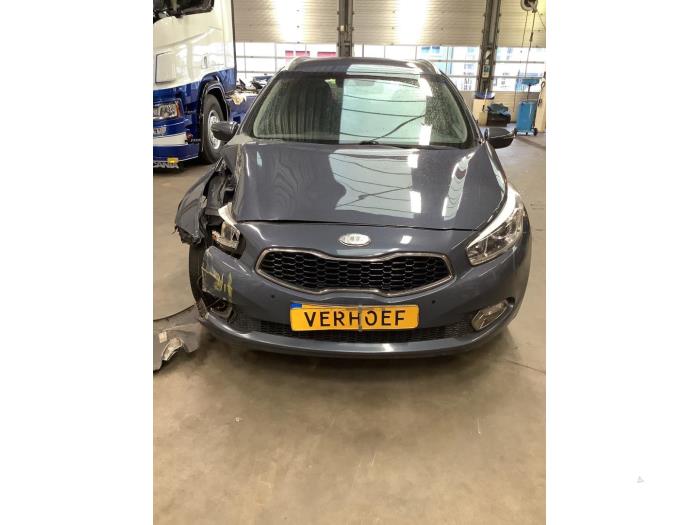 Kia Cee'd Sportswagon 1.6 GDI 16V Sloopvoertuig (2012, Blauw)