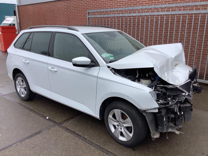 Skoda Fabia III Combi 1.0 TSI 12V Sloopvoertuig (2018, Wit)