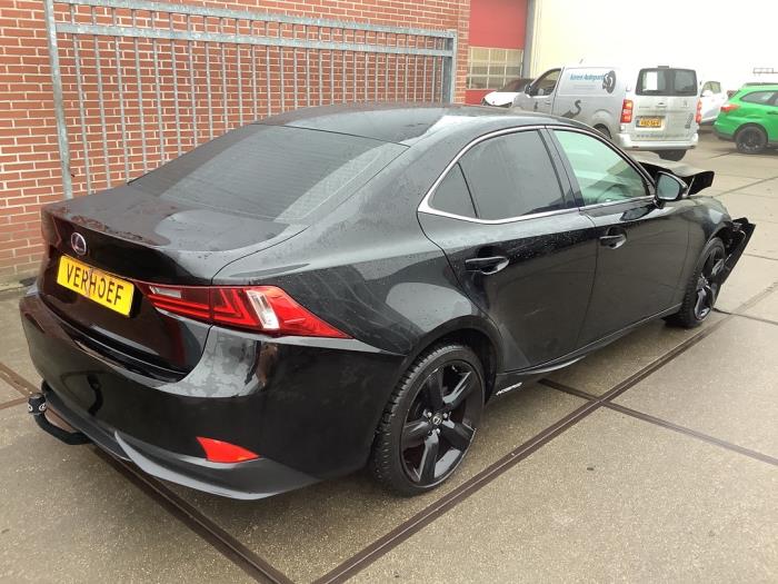 Lexus IS 300h 2.5 16V Sloopvoertuig (2017, Zwart)