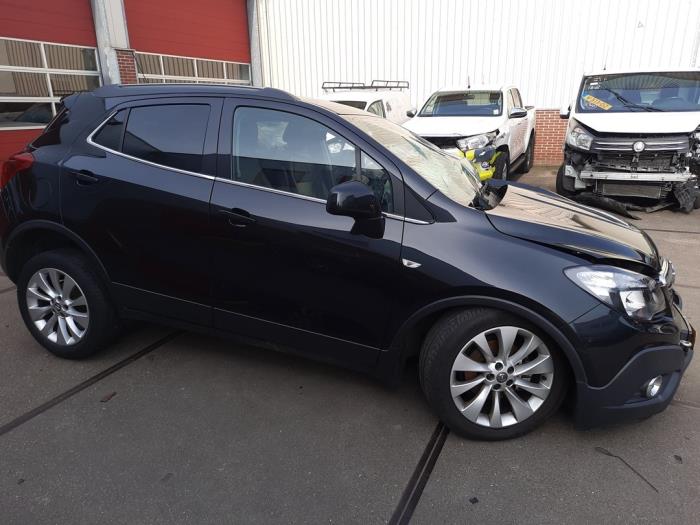 Opel Mokka/Mokka X 1.4 Turbo 16V 4x2 Sloopvoertuig (2016, Zwart)