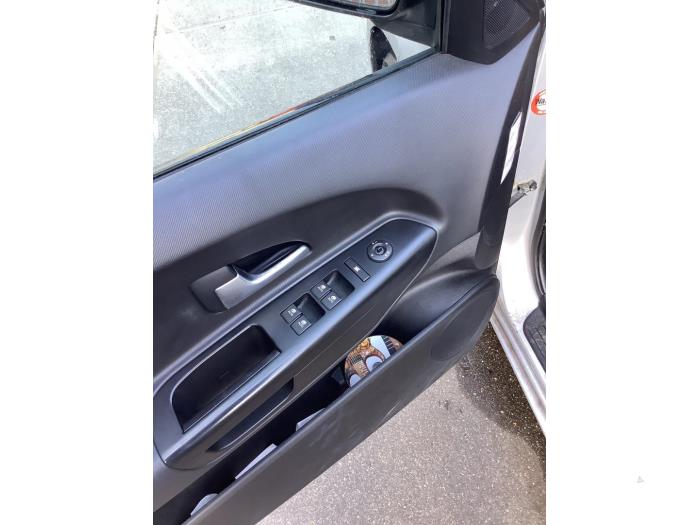 Kia Cee'd Sporty Wagon 1.4 16V Sloopvoertuig (2010, Grijs)