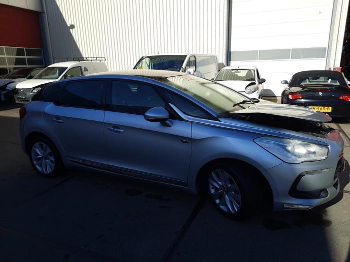 Citroen DS5 2.0 165 HYbrid4 16V Sloopvoertuig (2013, Grijs, Zwart)