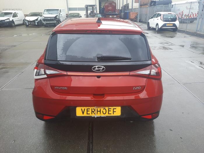 Hyundai i20 1.0 T-GDI 100 Mild Hybrid 48V 12V Sloopvoertuig (2023, Rood)