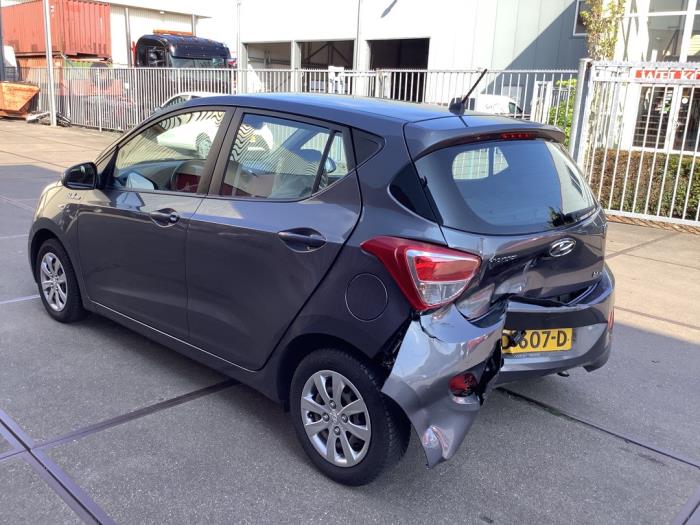 Hyundai i10 1.0 12V Sloopvoertuig (2016, Grijs)