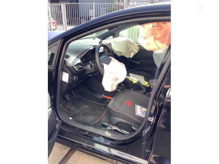 Ford Fiesta 7 1.0 EcoBoost 12V Hybrid 125 Sloopvoertuig (2022, Zwart)