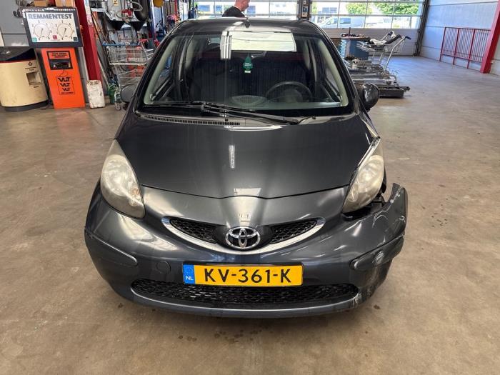Toyota Aygo 1.0 12V VVT-i Sloopvoertuig (2005, Grijs)