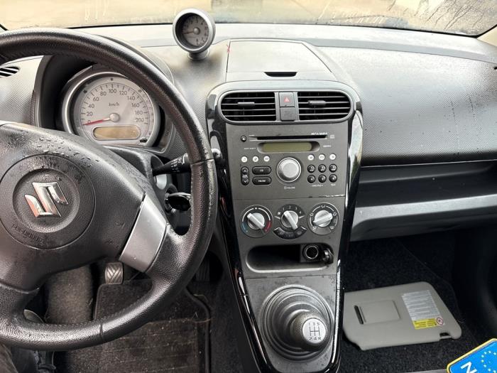 Suzuki Splash 1.2 VVT 16V Sloopvoertuig (2015, Zwart)