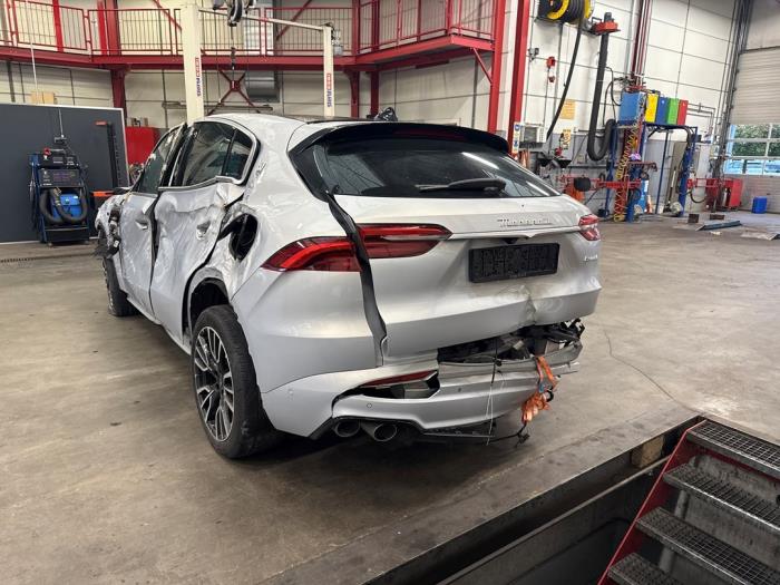 Maserati Grecale 2.0 GT MHEV Q4 16V Sloopvoertuig (2022, Wit)