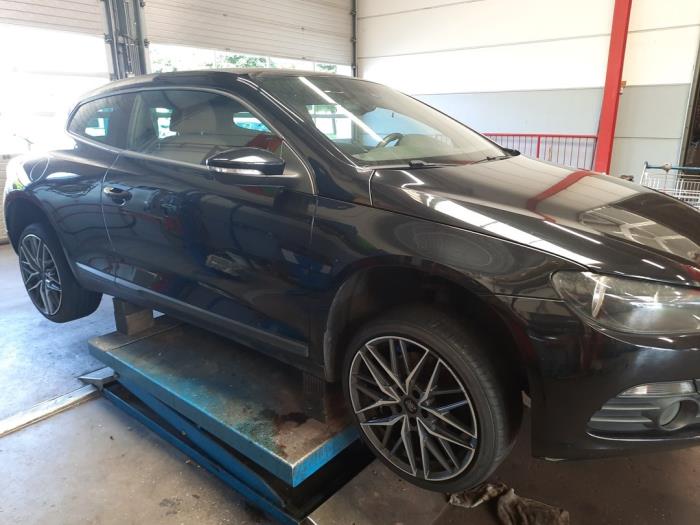 Volkswagen Scirocco 2.0 TSI 16V Sloopvoertuig (2009, Zwart)