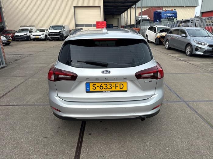Ford Focus 4 Wagon 1.0 EcoBoost 12V Hybrid 125 Schadevoertuig (2022, Grijs)