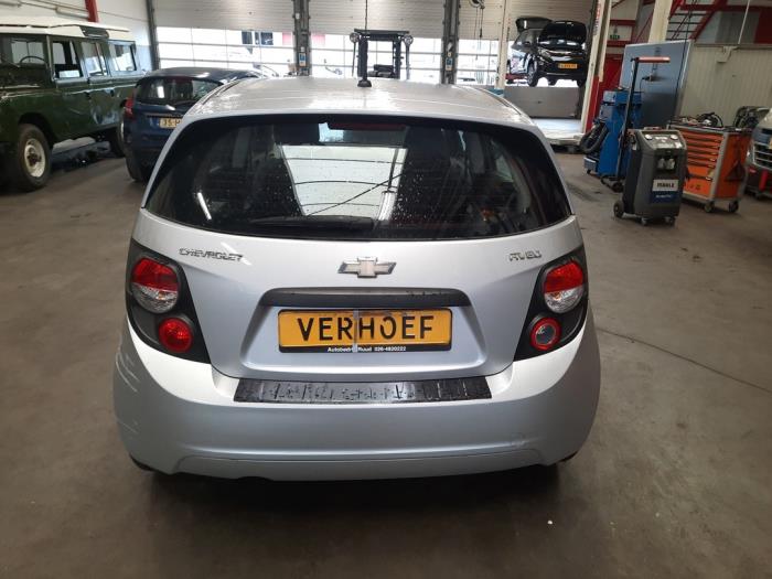 Chevrolet Aveo 1.2 16V Sloopvoertuig (2011, Grijs)