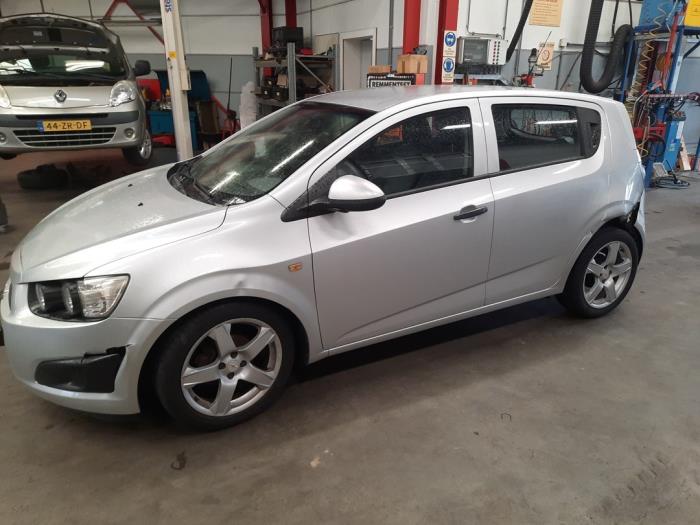 Chevrolet Aveo 1.2 16V Sloopvoertuig (2011, Grijs)