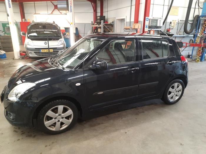 Suzuki Swift 1.3 VVT 16V Sloopvoertuig (2008, Zwart)
