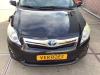 Toyota Auris 1.8 16V HSD Full Hybrid Sloopvoertuig (2011, Zwart)