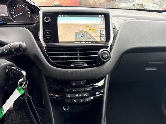 Peugeot 208 I 1.2 Vti 12V PureTech 82 Sloopvoertuig (2013, Zwart)