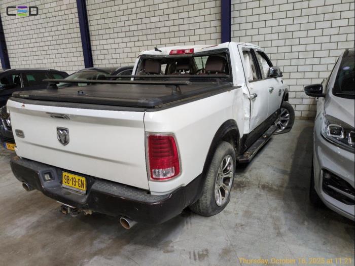 Dodge 1500 Crew Cab 5.7 Hemi V8 Sloopvoertuig (2014, Wit)