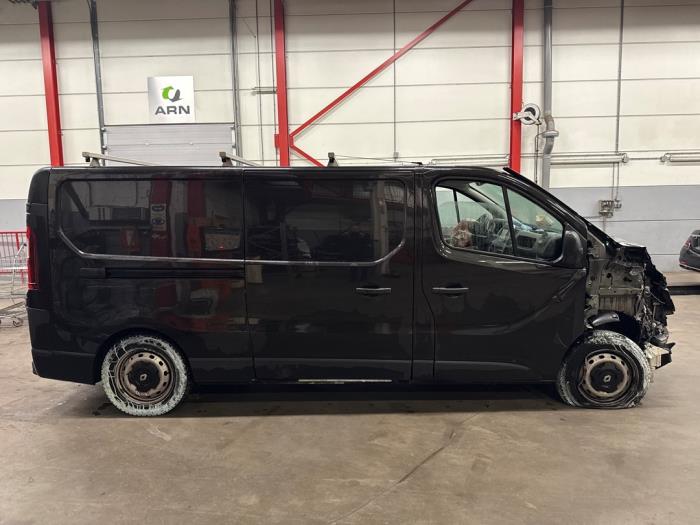 Renault Trafic 1.6 dCi 125 Twin Turbo Sloopvoertuig (2018, Zwart)