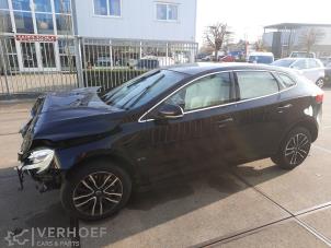 Volvo V40 2.0 D2 16V Sloopvoertuig (2016, Zwart)
