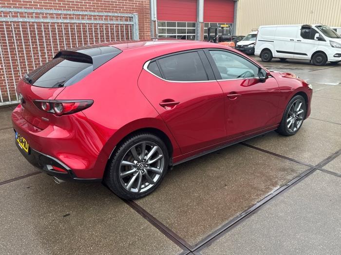 Mazda 3 Sport 2.0 SkyActiv-G 122 Mild Hybrid 16V Schadevoertuig (2019, Rood)