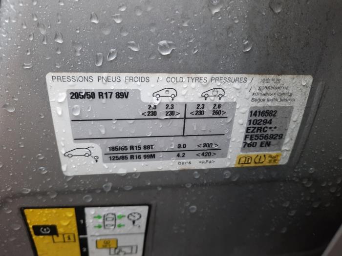 Citroen C4 Cactus 1.2 PureTech 82 12V Sloopvoertuig (2016, Grijs)