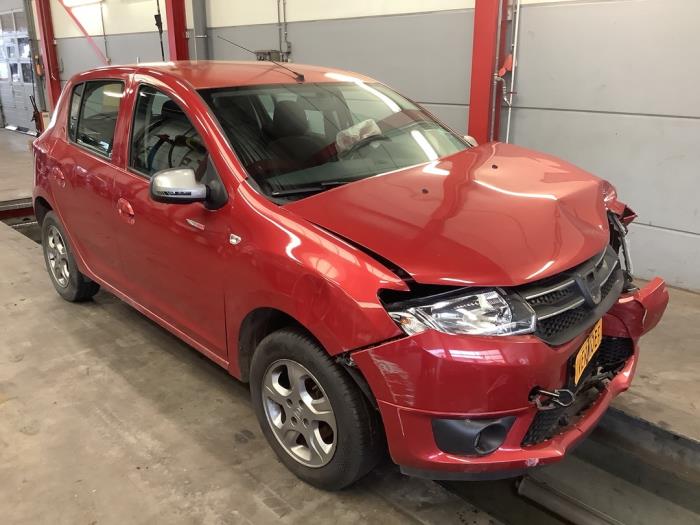 Dacia Sandero II 0.9 TCE 12V Sloopvoertuig (2015, Rood)