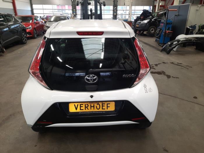 Toyota Aygo 1.0 12V VVT-i Sloopvoertuig (2015, Wit)