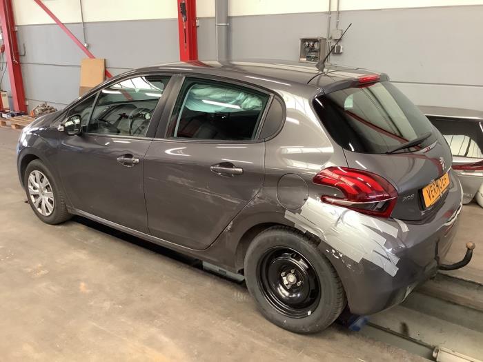 Peugeot 208 I 1.2 Vti 12V PureTech 82 Sloopvoertuig (2018, Grijs)