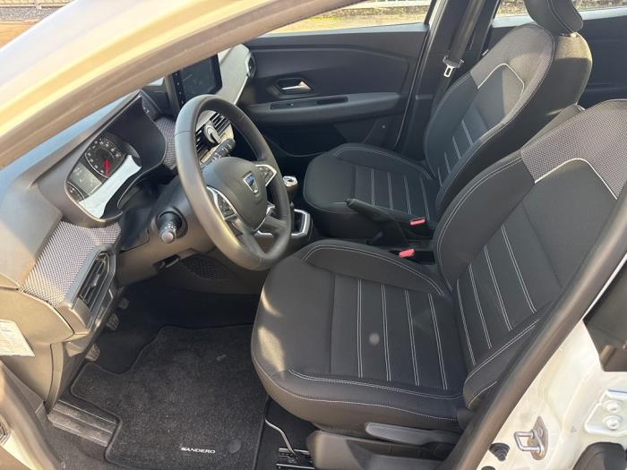 Dacia Sandero III 1.0 TCe 90 12V Schadevoertuig (2022, Wit)