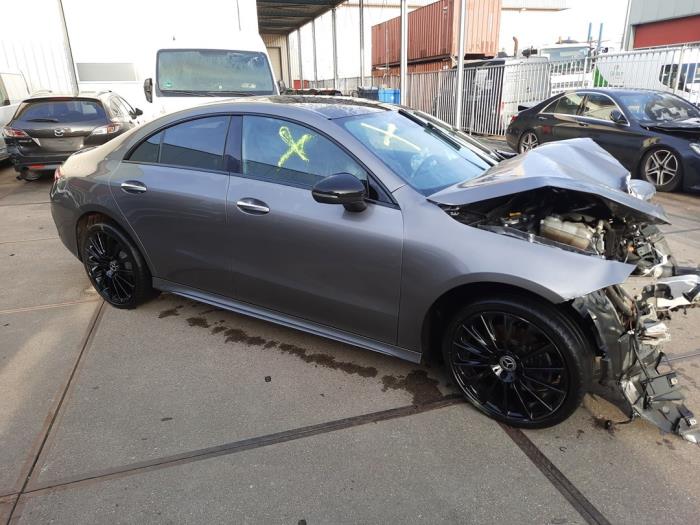 Mercedes CLA 1.3 CLA-200 Turbo 16V Sloopvoertuig (2019, Grijs)