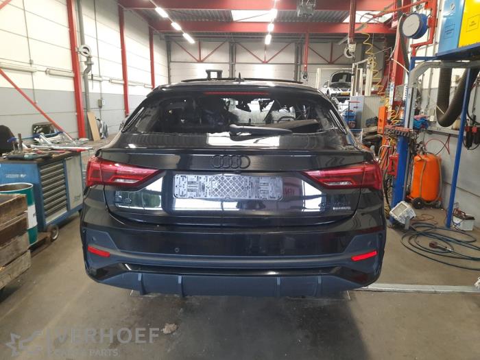 Audi Q3 Sportback 2.0 45 TFSI 16V Quattro Sloopvoertuig (2019, Zwart)