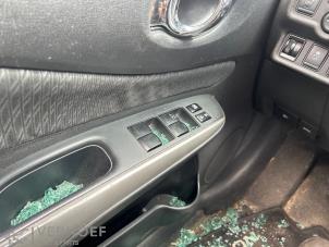 Nissan Note 1.2 DIG-S 98 Sloopvoertuig (2015, Zwart)