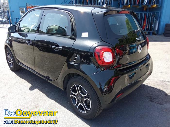 Smart Forfour (453) 1.0 12V (sloop, bouwjaar 2015, kleur