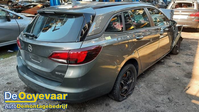 Opel Astra K Sports Tourer 1.0 Turbo 12V Sloopvoertuig (2017, Grijs)
