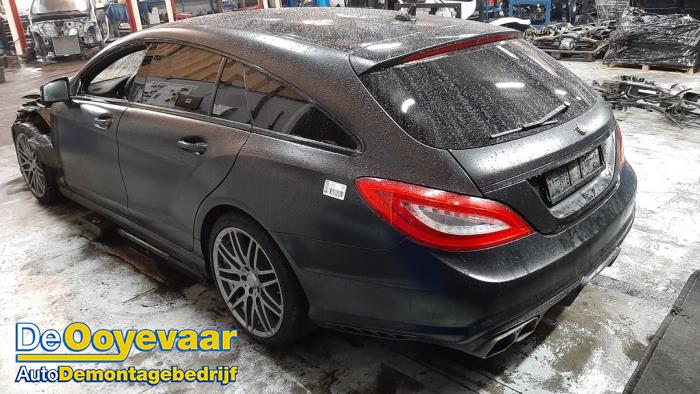 Mercedes CLS Shooting Brake 63 AMG S 5.5 V8 32V 4-Matic Sloopvoertuig (2015, Grijs)