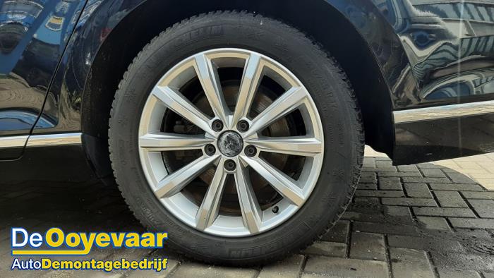 Volkswagen Passat Variant 1.6 TDI 16V Sloopvoertuig (2015, Zwart)