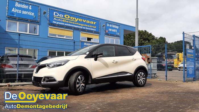 Renault Captur 1.2 TCE 16V EDC Sloopvoertuig (2017, Creme)