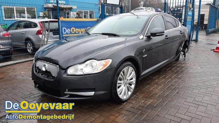 Jaguar XF 3.0 D V6 24V Sloopvoertuig (2011, Zwart)