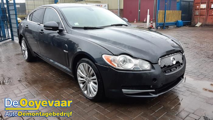 Jaguar XF 3.0 D V6 24V Sloopvoertuig (2011, Zwart)