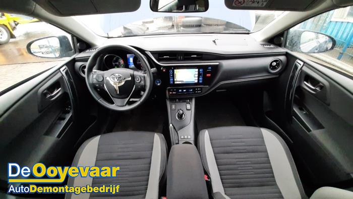 Toyota Auris Touring Sports 1.8 16V Hybrid Sloopvoertuig (2019, Blauw)