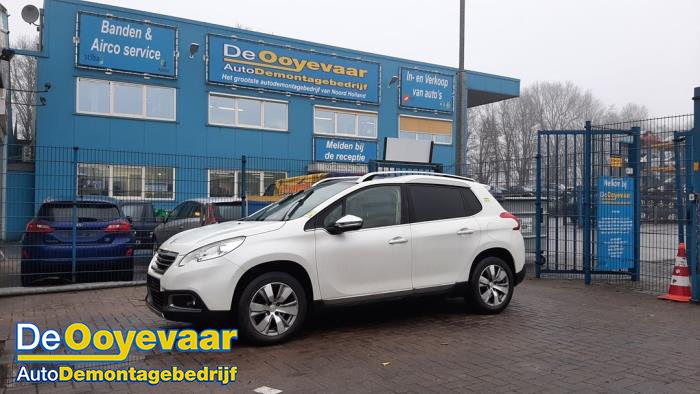 Peugeot 2008 1.2 Vti 12V PureTech 82 Sloopvoertuig (2015, Wit)