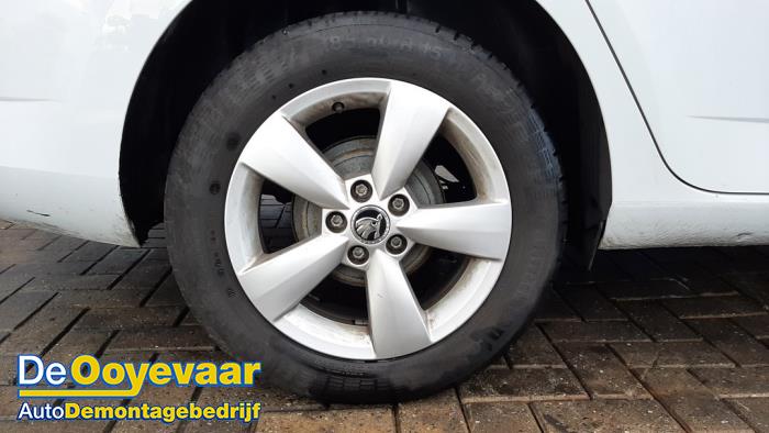 Skoda Fabia III Combi 1.2 TSI 16V Greentech Sloopvoertuig (2016, Wit)