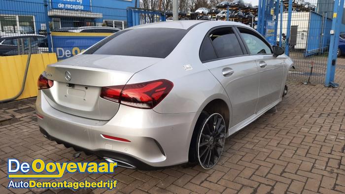 Mercedes A Limousine 1.3 A-200 Turbo Sloopvoertuig (2019, Grijs)