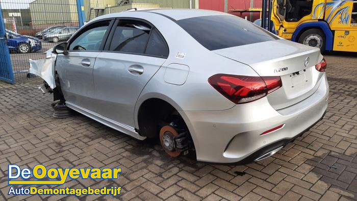 Mercedes A Limousine 1.3 A-200 Turbo Sloopvoertuig (2019, Grijs)