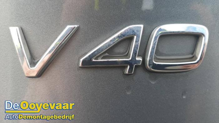 Volvo V40 2.0 D2 16V Sloopvoertuig (2018, Metallic, Grijs)