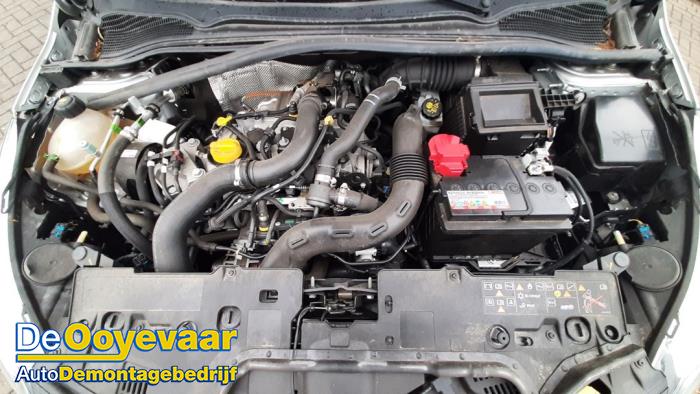 Renault Clio IV Estate/Grandtour 0.9 Energy TCE 90 12V Sloopvoertuig (2020, Grijs)