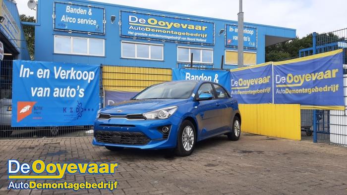 Kia Rio IV 1.2 CVVT 16V Sloopvoertuig (2021, Blauw)