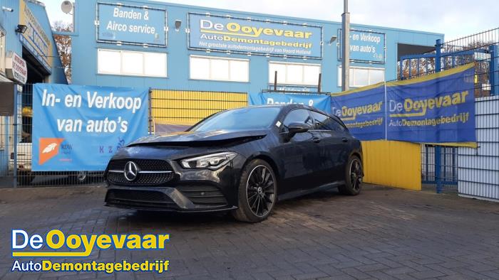 Mercedes CLA Shooting Brake 2.0 CLA-250 Turbo 16V Sloopvoertuig (2020, Zwart)