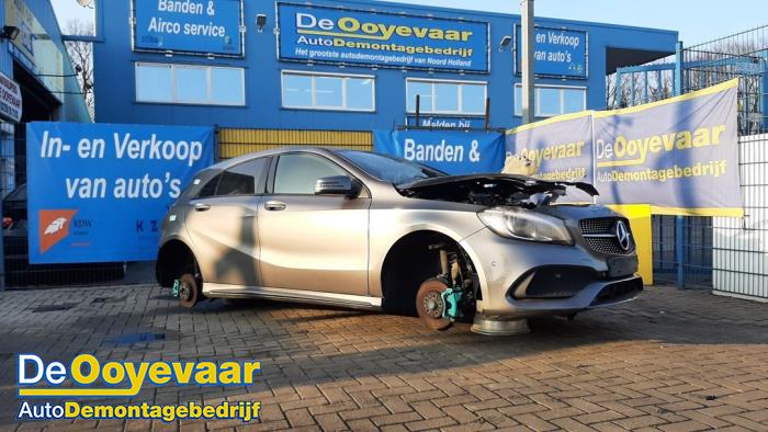Mercedes A 2.2 A-220 d 16V Sloopvoertuig (2015, Metallic, Grijs)