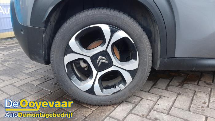 Citroen C3 Aircross I 1.2 e-THP PureTech 110 Sloopvoertuig (2018, Grijs)