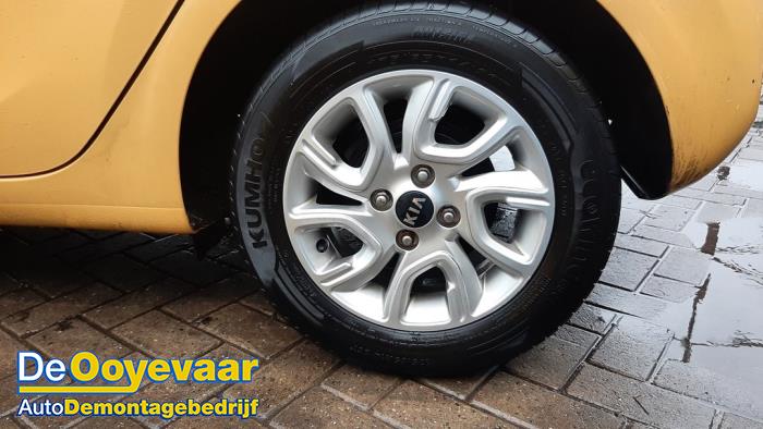 Kia Picanto 1.0 12V Sloopvoertuig (2018, Geel)